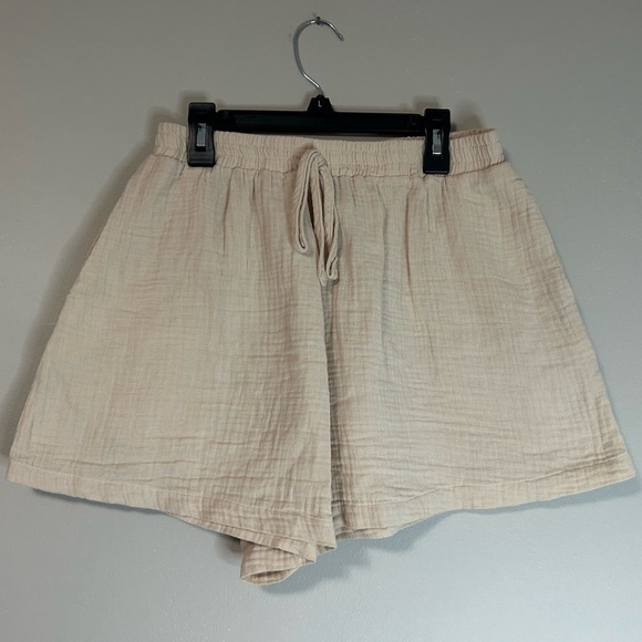 SHEIN Cream High Waist Shorts with Elastic Waistband, Size S - Picture 5 of 8